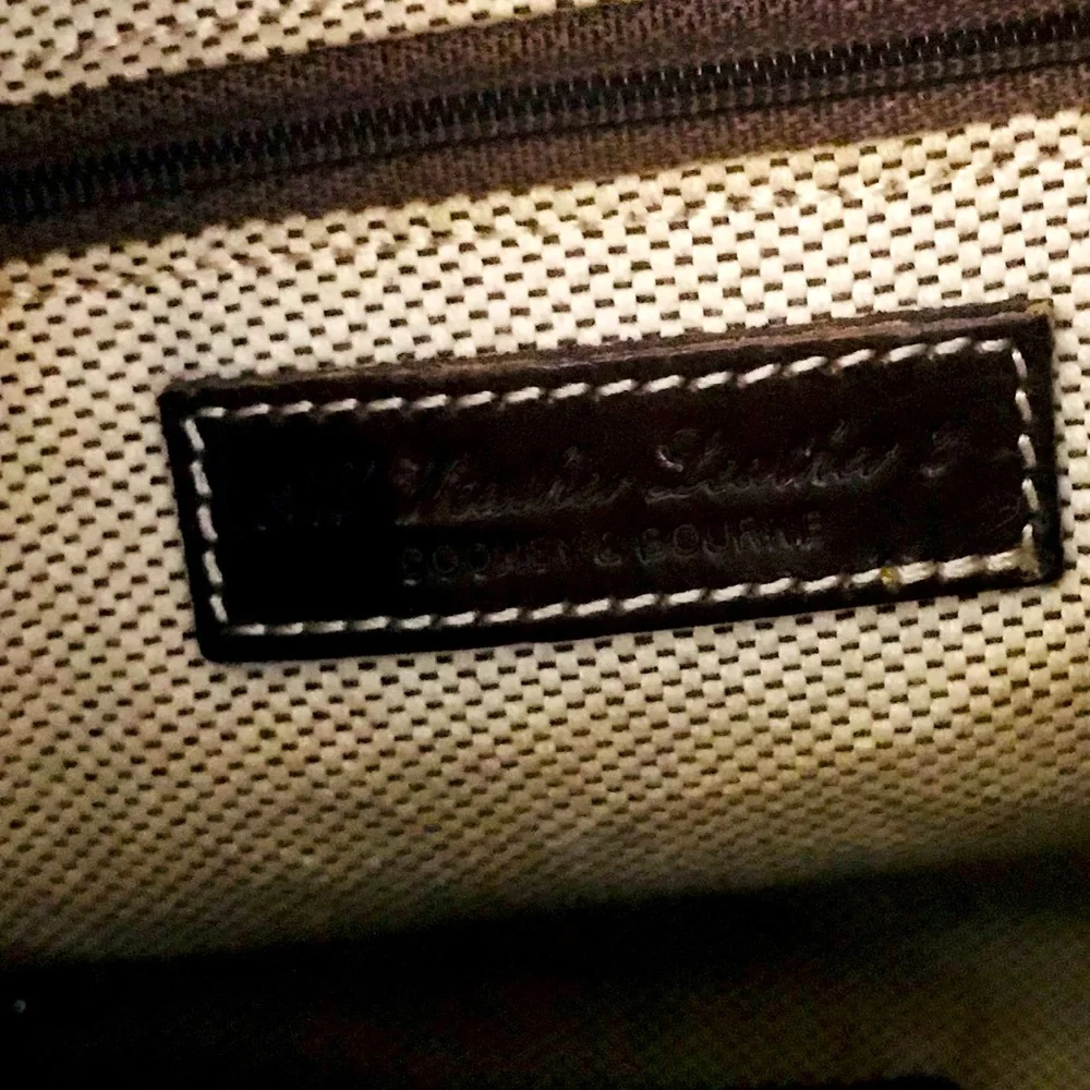 Dooney & Bourke classic dooney